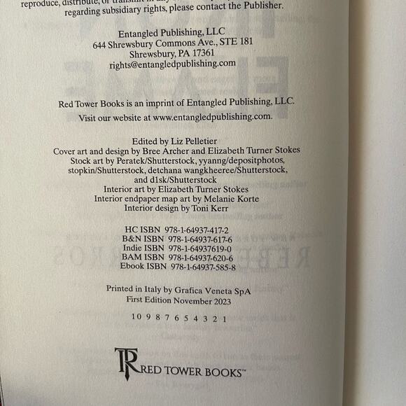 Iron Flame (The Empyrean Book 2) by Rebecca Yarros Limited Edition - Picture 6 of 6